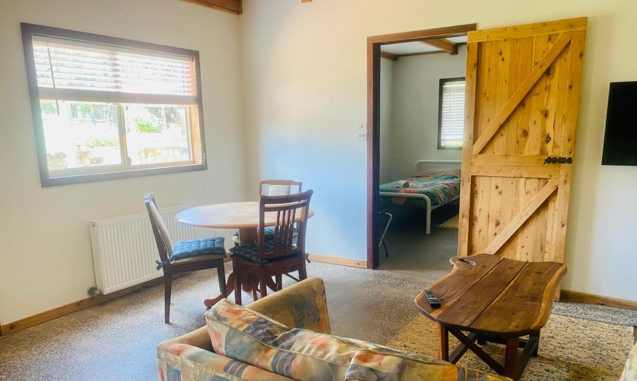 Pilliga Pottery Creative Farmstay Coonabarabran Buitenkant foto